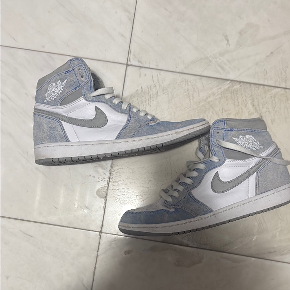Nike Air Jordan 1 High in Light Blue and White